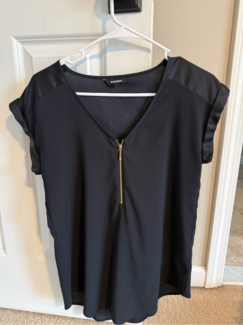 Express Women's Black V-Neck Zip Front Blouse